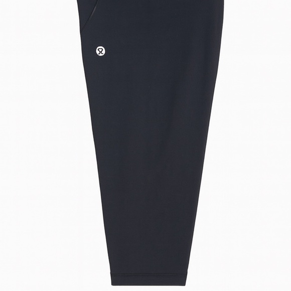 Lululemon Women's Black Athletic Leggings No Size Tag See Measurements - Picture 3 of 3